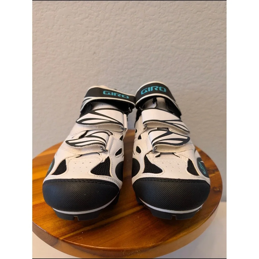 Giro‎ Riela Mens Mountain Bike Shoes White Black Cyan SPD Cleat Size 42 US 9.75